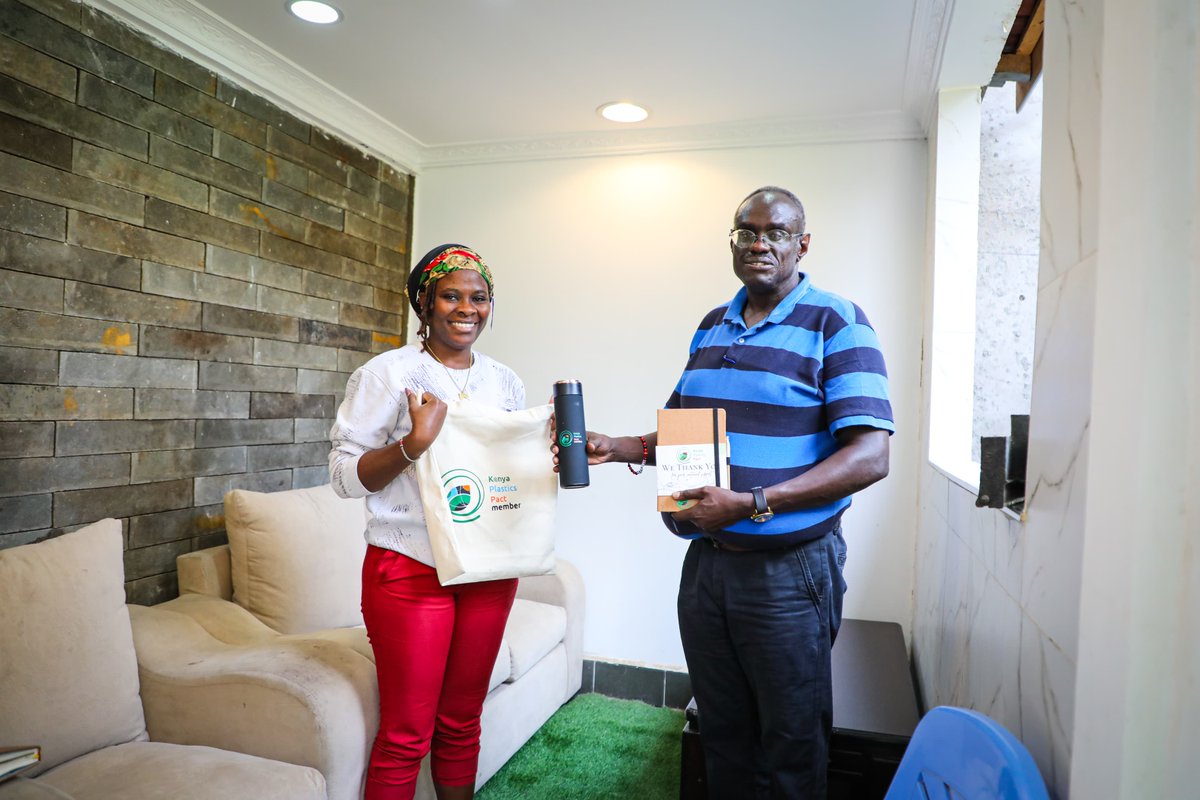 KPlasticspact's tweet image. We recently visited our plastics recycling partners Ecoville Enterprise &amp;amp; @PaversGreen, who play a key role in our #KPPRoadmapTo2030. We appreciate your role in improving the informal recycling sector &amp;amp; KPP T3 of ensuring 40% of plastic packaging is effectively recycled by 2030.