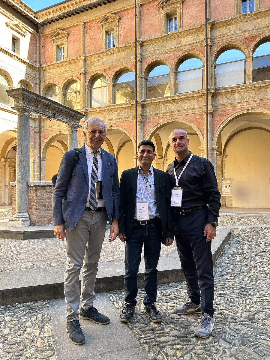 cmallareddy's tweet photo. Glad to be in good company of @PierMetra, @bragadario and Prof Giuseppe Resnati, (GiancarloTerraneo, not in pic), stalwarts of #crystalengineering in Milan/Bologna for 2 back to back talks.
Will be meeting many more friends at #CrystalForms conference in Bologna from 10th..! https://t.co/ix2DxnGwAf