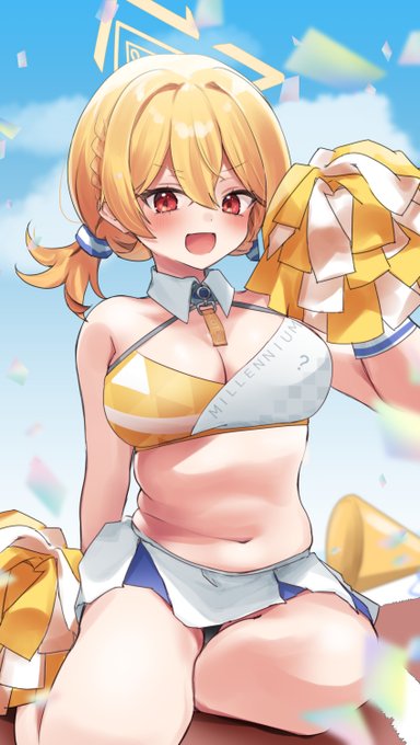 ぷにぷにのおなかが刺さりました・・・応援団コトリ・・・ 