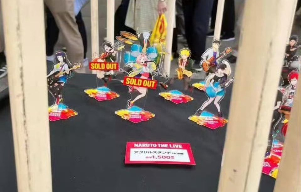 Borusar77830356's tweet photo. I have to say that Sarada's week was really good &amp; fun.

I am happy with the surprises we had 🤗✨️ 

- Her figurines which were sold out at 2x at "Naruto the live" 
- Her presentation with Boruto at "Naruto the live" 
- High ranking in fan poll

#SaradaWeek2023 #うちはサラダ https://t.co/T1ORQd5DOJ