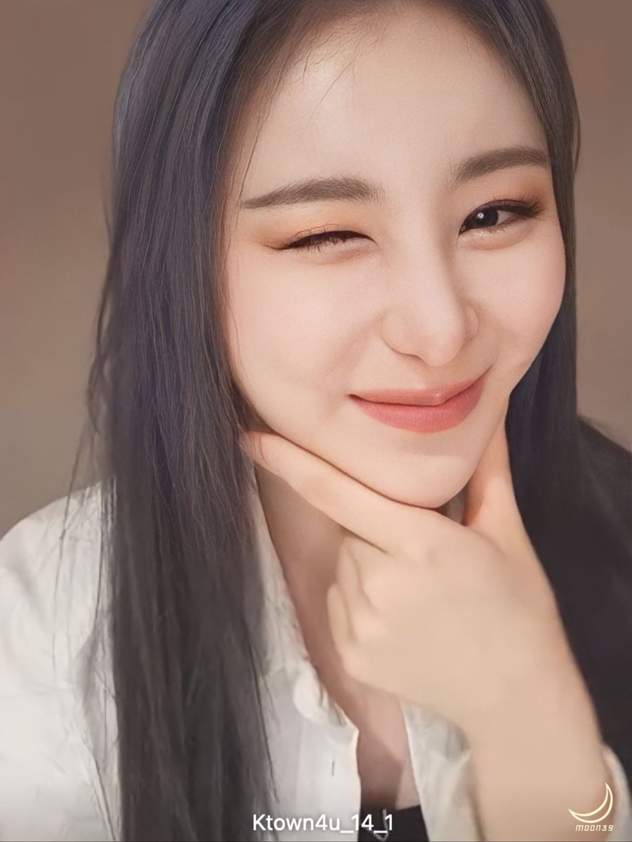 230908 Ktown4u 영통

#이채연 #LEECHAEYEON
#LETS_DANCE