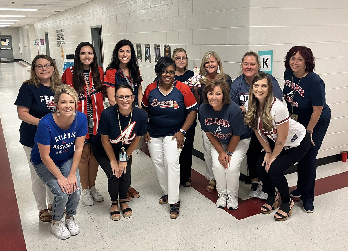 Our kindergarten team is in it to win it! <a href="/CobbSchools/">Cobb County Schools</a> <a href="/principalhoward/">Monica Howard</a> <a href="/karenosterhoud1/">Karen Osterhoudt</a> <a href="/Braves/">Atlanta Braves</a> #cobb4braves #bravesday