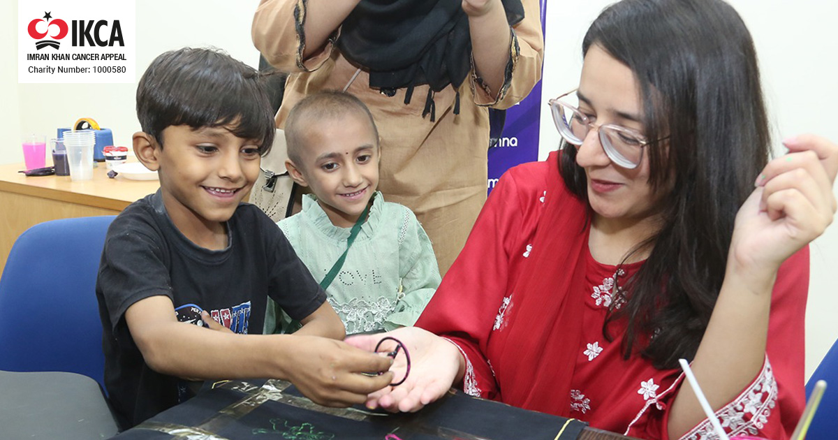 IKCAUK's tweet photo. Last month, Lahore paediatric patients explored the mysteries of space and created original artworks. Space educationist Yumna facilitated the 'Our Place in the Universe' Workshop. Keeping spirits up is critical when kids are battling cancer.

Learn more - https://t.co/rKB9MdaLfj https://t.co/MhUuWftU3a