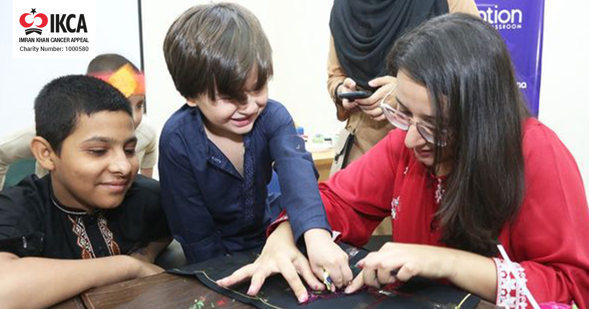 IKCAUK's tweet photo. Last month, Lahore paediatric patients explored the mysteries of space and created original artworks. Space educationist Yumna facilitated the 'Our Place in the Universe' Workshop. Keeping spirits up is critical when kids are battling cancer.

Learn more - https://t.co/rKB9MdaLfj https://t.co/MhUuWftU3a