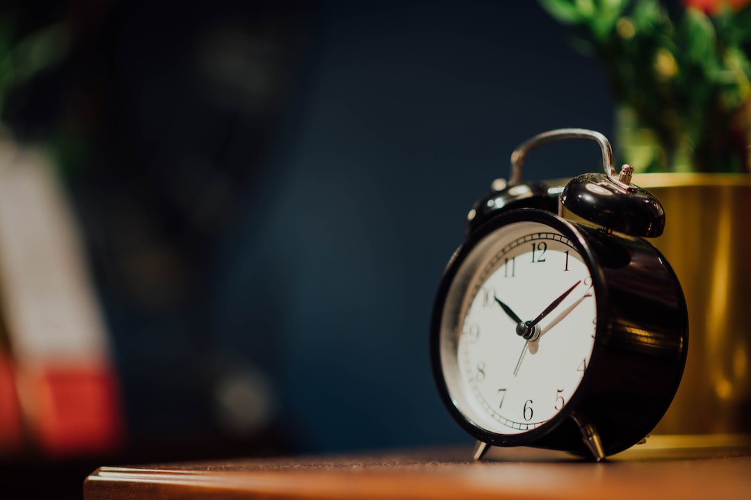HatuaTechLtd's tweet image. ⏰ Tech Fun Fact :
The earliest alarm clock could only sound at 4am and was created in 1787. In order to get up early for work, Levi Hutchins made it largely for his own usage. Imagine having an alarm that would only go off at a specific time.
#TechFunFact #hatuatech