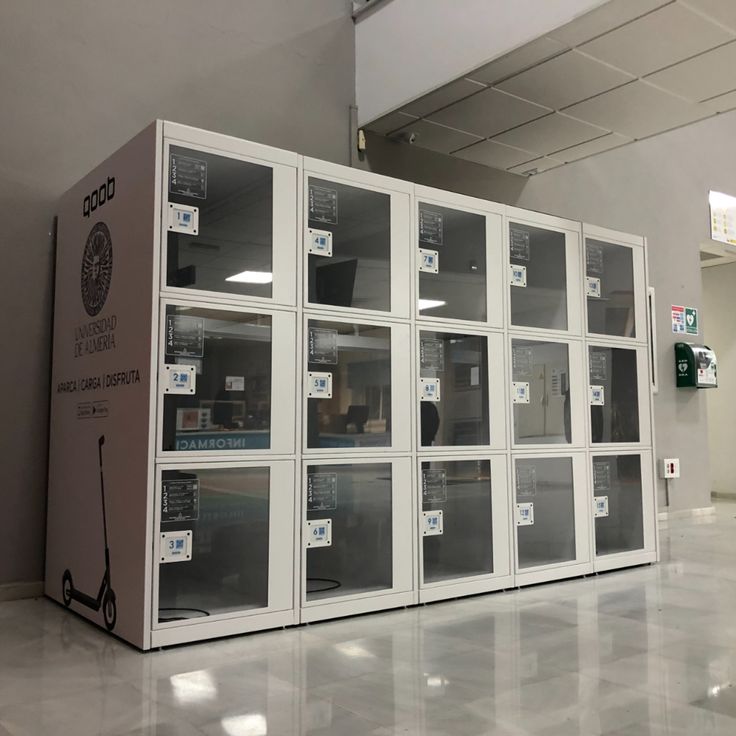 ecoUALizate's tweet photo. ¡Ven a la UAL en patinete eléctrico!

🛴🔒La Universidad de Almería dispone de taquillas para patinetes eléctricos, donde puedes guardar y cargar tu patinete con total seguridad.

#sostenibilidad #sostenibilidadUAL #UAL #PatinetesEléctricos #MovilidadSostenible https://t.co/55KSwlIbAm