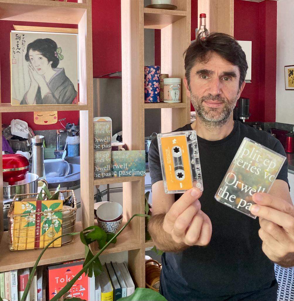 orwelltheband's tweet photo. Objet tendance, rentrée 2023: la cassette audio @disquesbluevery #thepaselines @m_a_y_u_m_a_y_u @Mayumi3bi https://t.co/JNXFlmH3cZ