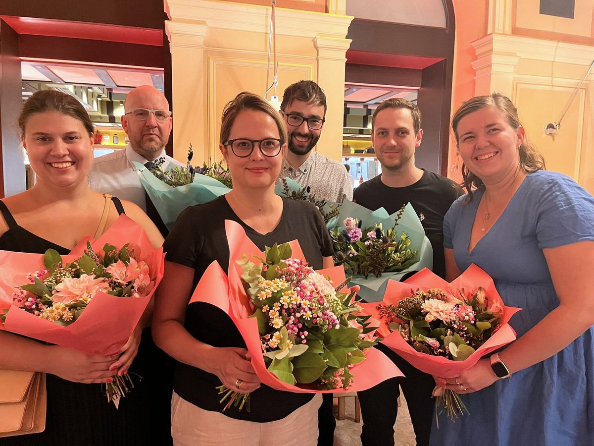 European Consortium for Political Research (@ecpr) on Twitter photo 🎬 As #ecprgc23 wraps up, we'd like to say HUGE thanks to the 🇨🇿 <a href="/IPS_FSV_CUNI/">IPS FSV CUNI</a> dream team 🙌 whose passion & hard work turned Prague into more than just a host city 🧵
💪They made it a 🏡 for knowledge exchange, networking & lasting memories!
🍻 Cheers to them! Na zdraví! 🍻 🎬 As #ecprgc23 wraps up, we'd like to say HUGE thanks to the 🇨🇿 <a href="/IPS_FSV_CUNI/">IPS FSV CUNI</a> dream team 🙌 whose passion & hard work turned Prague into more than just a host city 🧵
💪They made it a 🏡 for knowledge exchange, networking & lasting memories!
🍻 Cheers to them! Na zdraví! 🍻