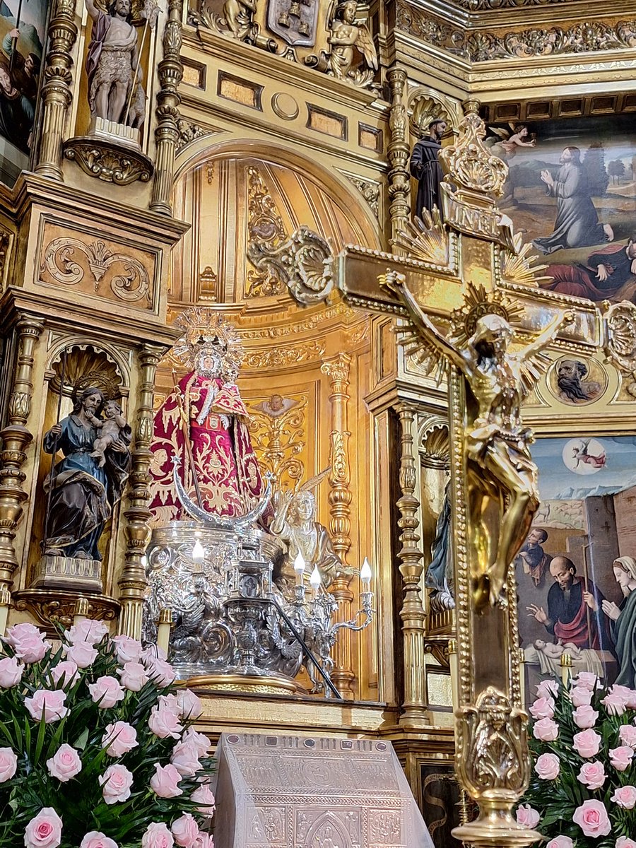 Hoy la Iglesia celebra la Fiesta de la Natividad de la Virgen María, en Albacete la celebramos especialmente bajo la advocación de María  Santísima de Los Llanos, patrona de Albacete y su Diócesis.⁣
¡Viva la 👑Virgen de Los Llanos!