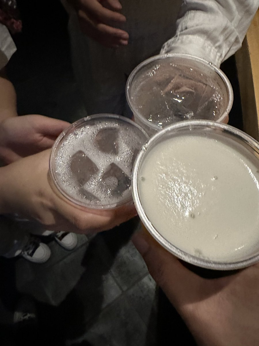S9tarai's tweet photo. #COCO55 と乾杯!!
地下ならではの風景 https://t.co/Frdjj6cpO1