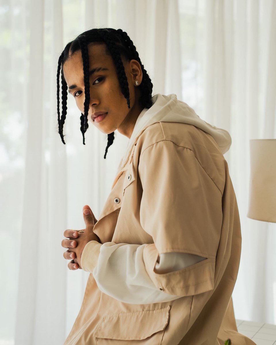 momitchells's tweet photo. such a well-written article about Mo 🥹🫶🏽 it hasn't been an easy journey for him but he always proudly brings himself &amp; represents both his roots wherever he goes. he's really out there inspiring a lot of people in so many ways ❤️‍🔥 #alamat_mo #MOnDos

🔗https://t.co/9fp3RIsJ2B https://t.co/RDFhPilPMZ