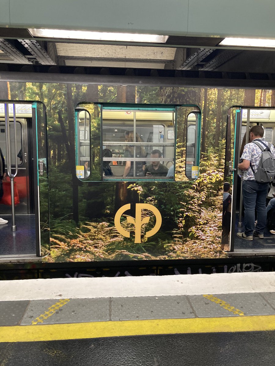 TraminotMasque's tweet photo. Dommage que la fraîcheur des sous bois ne soit pas incluse à bord ! ☀️🥵🔥#ligne3_ratp https://t.co/u1r9fvSIOj