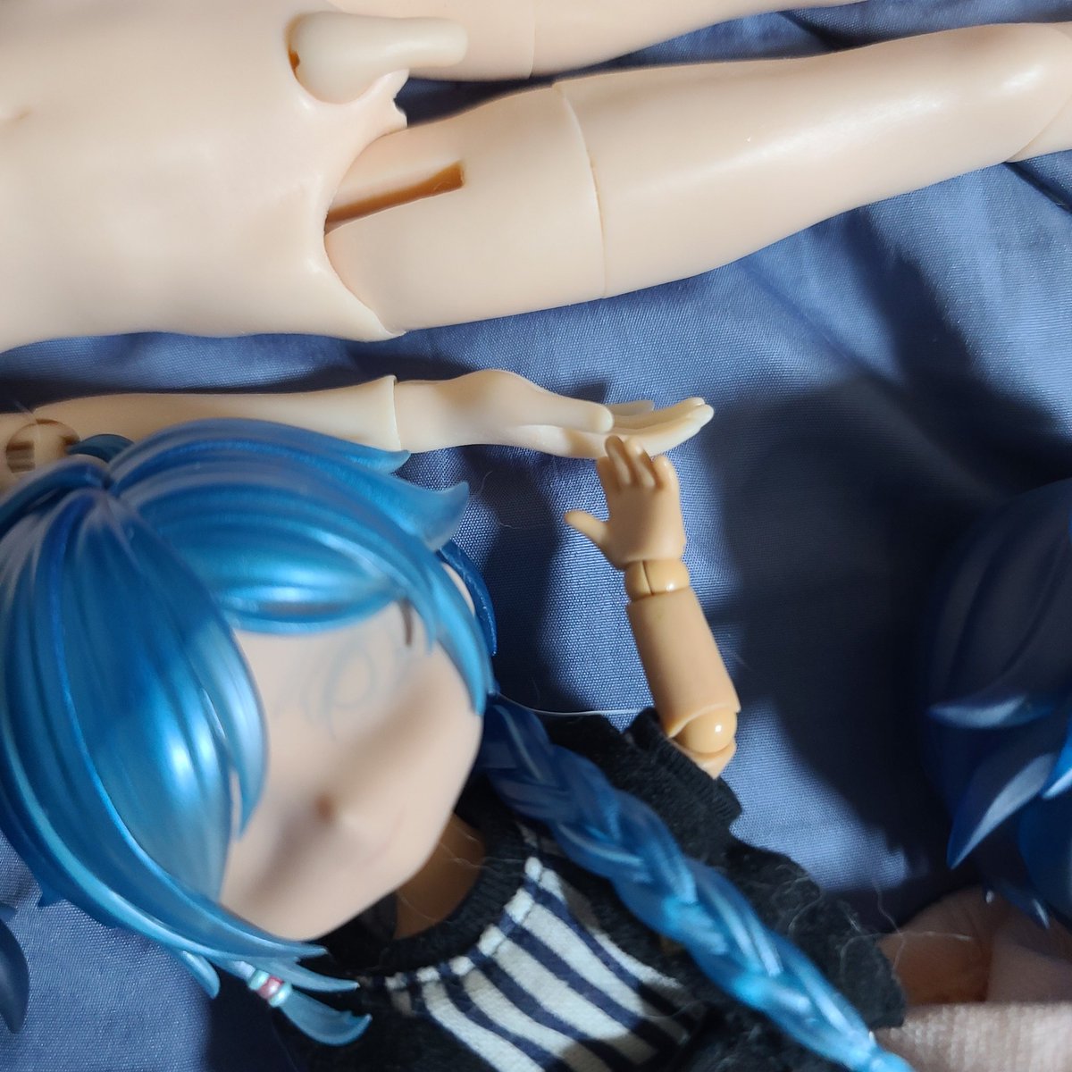 Nora_Nanami's tweet photo. 데이지 특6바디 텐스킨&amp;uf돌 1/6 usd바디 팝니다 
특6 은 같이 있는 ymy바디와 비교해보면  많이 얕은 텐스킨입니다
큰 사이즈 키울 생각이 없어 판매합니다
데이지 특유의 마감인건지 깔끔하다는 느낌이 안듭니다
데이지 바디 7만
uf돌 바디 5만 
#오비츠장터 #트넨도장터 #트인덕장터 https://t.co/o1irYKYQIJ