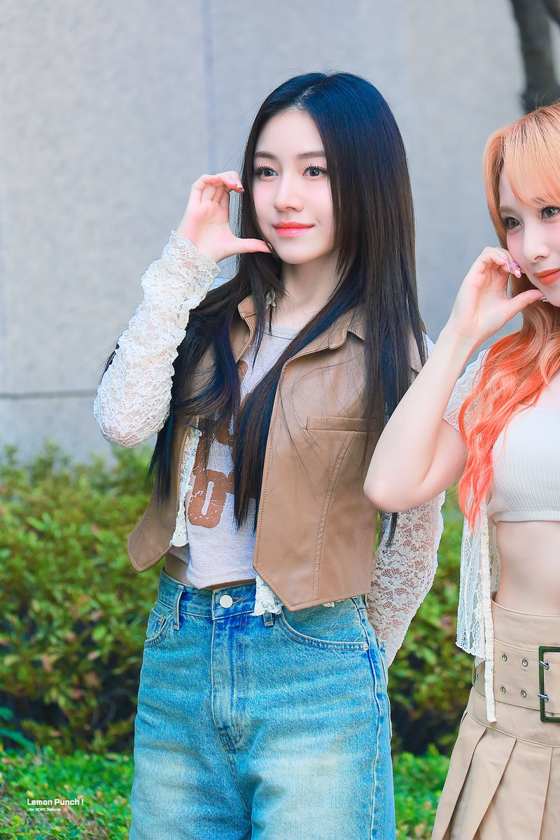 lemonpunch429's tweet photo. 230908 로켓펀치 다현 
▶KBS 뮤직뱅크

━
#로켓펀치 #RocketPunch #RCPC 
#다현 #Dahyun 
#ロケットパンチ #ダヒョン 
@RocketPunch https://t.co/vk3WnTEjip