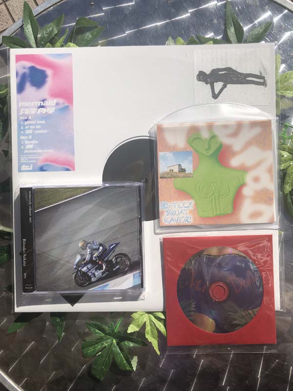 manana_kkkane's tweet photo. #BeerandRecords 4作品
.
#RitsukoSakata/Mi Dembow #坂田律子/#レゲトン #mixCD/¥1100 .
.
Ritsuko Sakata/rev (2023年リイシューCD盤)坂田律子/バイク mix CD/¥1650
.
#mermaid / HI-TECK SQUAT RAVER mix CD/¥1650
.
mermaid / 溶解 #DDM #DANGEROUSDANCEMUSIC #12inchRecord/¥2200 https://t.co/sA0kAmNtp2