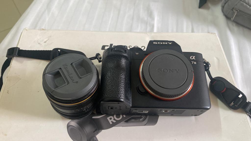 ShikuKatun's tweet photo. I have a client who is letting go of their gently used videography equipment. 

Prices are indicated below.
+254 722 333781 if interested. First come first served. 

Delivery and Pick Up Options Available. https://t.co/6RfdCl9uu1