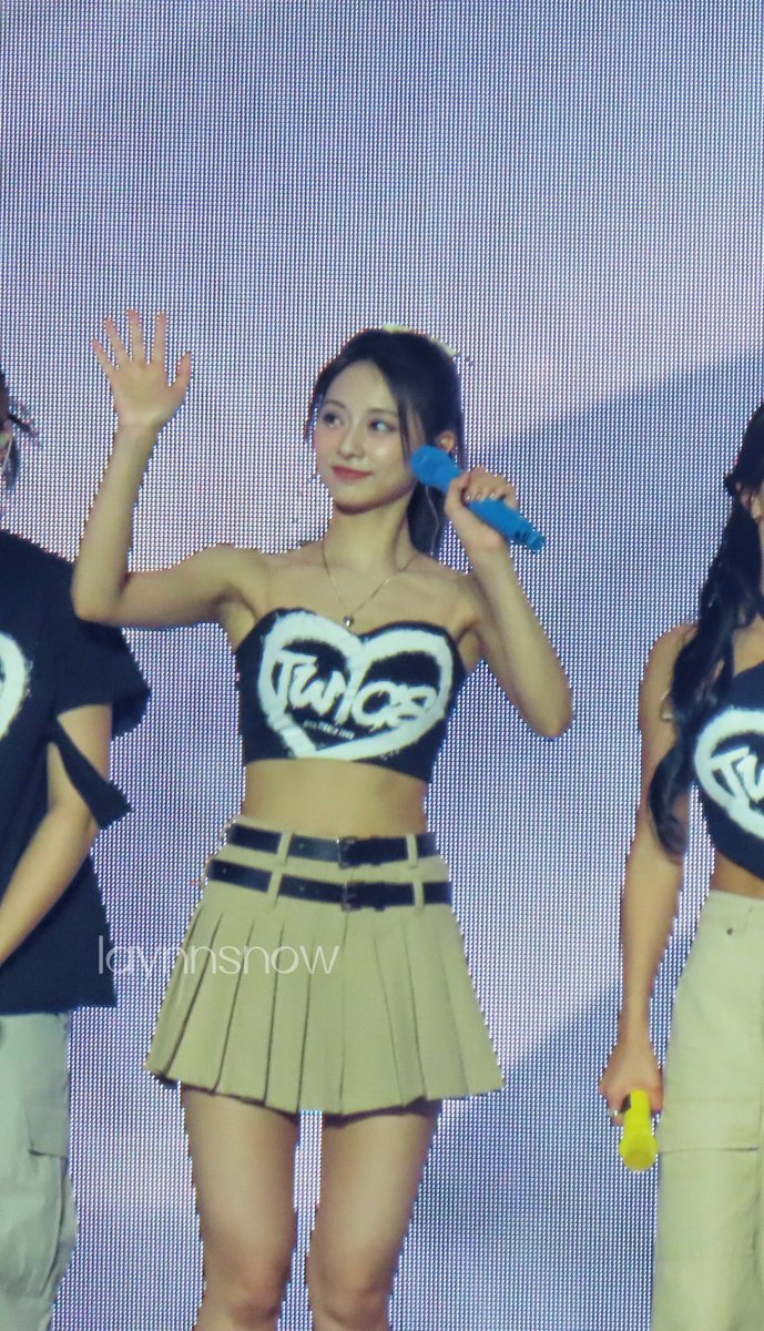 laynnsnow's tweet photo. #쯔위 #TZUYU #TWICE  ❤️
2023.09.07
TWICE IN LONDON
#READYTOBE_IN_LONDON_D1
#TWICE_5TH_WORLD_TOUR #쯔위 https://t.co/pSIu70ONDA