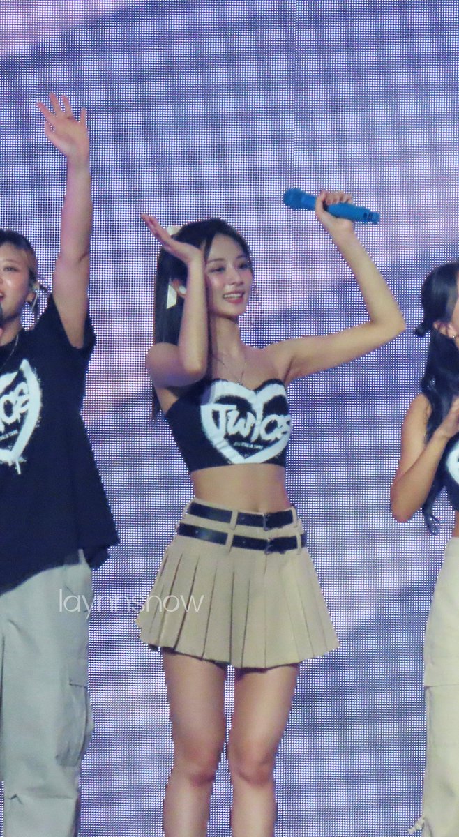 laynnsnow's tweet photo. #쯔위 #TZUYU #TWICE  ❤️
2023.09.07
TWICE IN LONDON
#READYTOBE_IN_LONDON_D1
#TWICE_5TH_WORLD_TOUR #쯔위 https://t.co/pSIu70ONDA