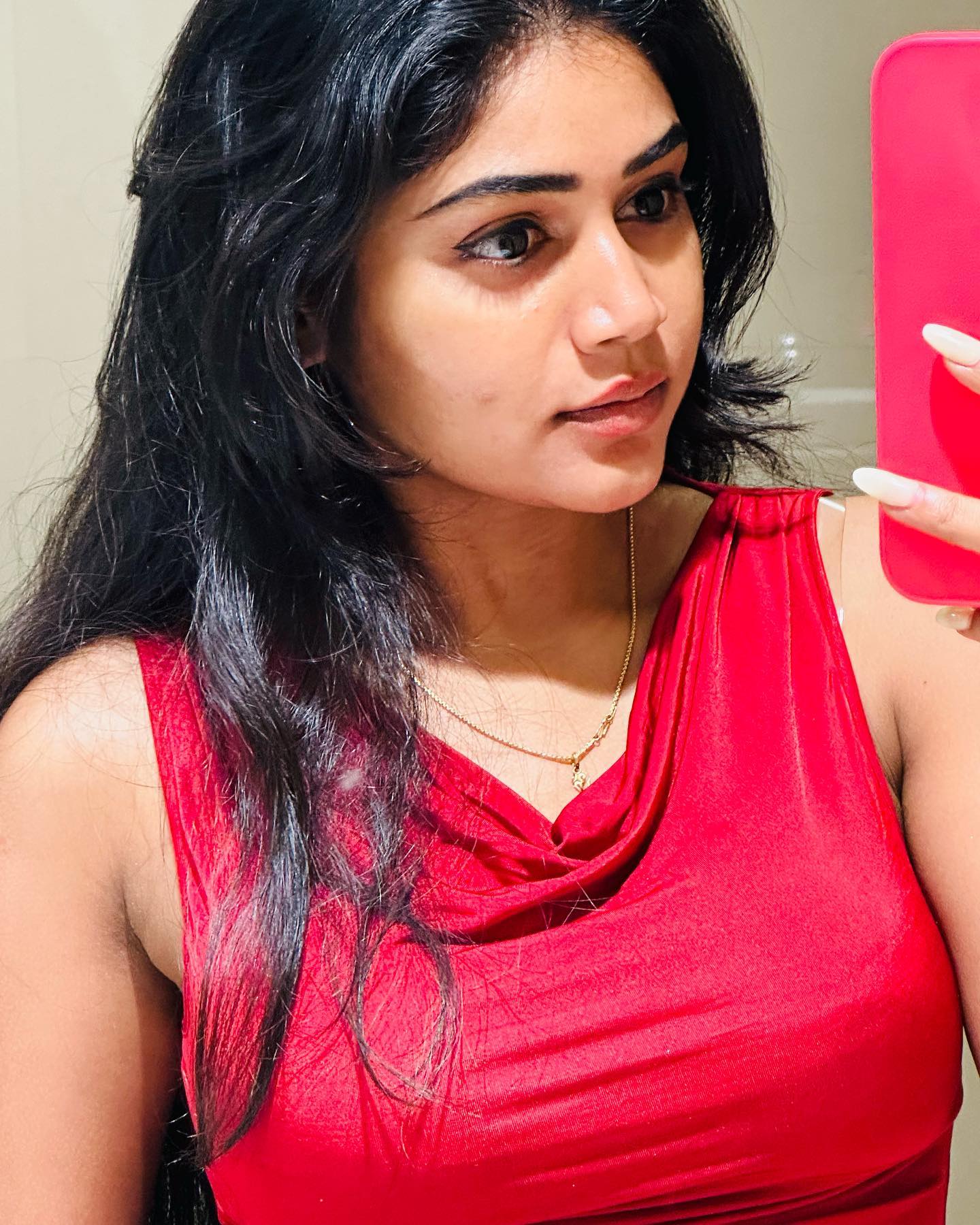 F5fCGUzWIAAltGv?format=jpg&name=large