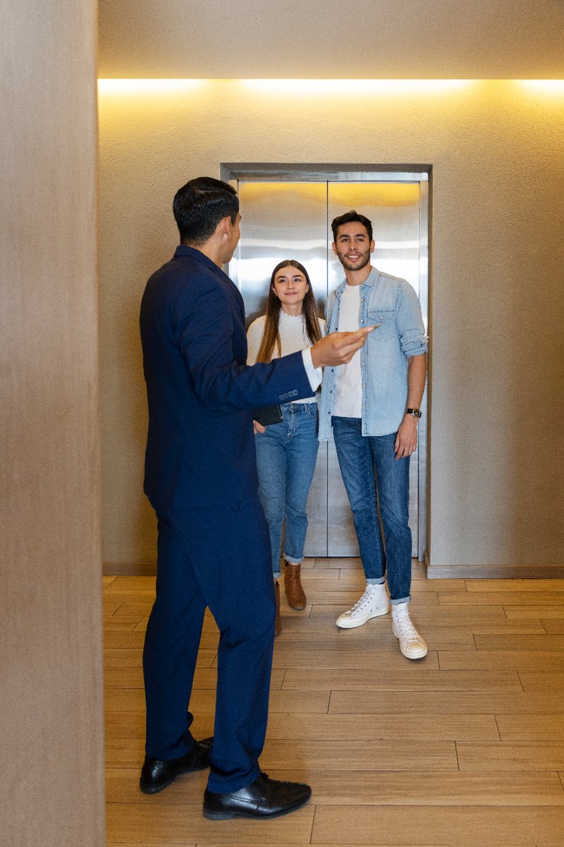 HestServices's tweet photo. 📑 Reservation Guide: Simplifying the Rental Process in Spain!
Ask questions: During the viewings, don't hesitate to ask about any doubts or concerns you may have about the property or the rental terms
#Rent #Madrid #Barcelona #Valencia #Sevilla #Malaga #Property #Homefinding https://t.co/HFLniE5uhp