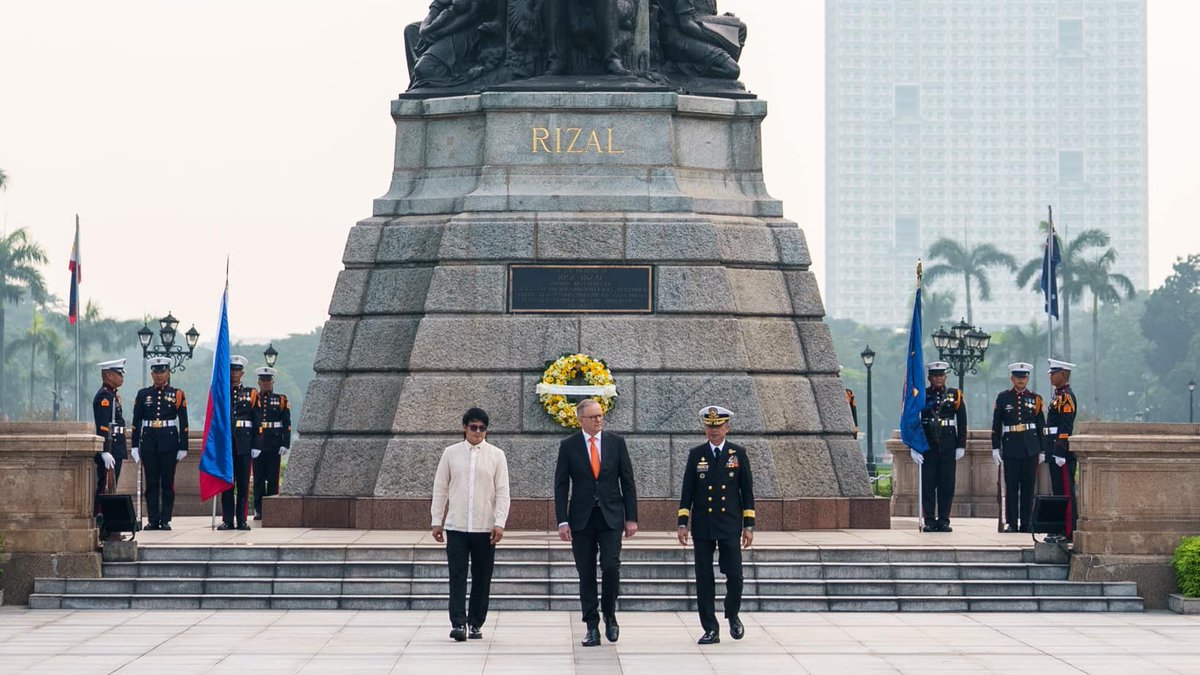AusAmbPH's tweet photo. An historic moment – Prime Minister of Australia Anthony Albanese and President of the Philippines Ferdinand Marcos Jr have elevated our 🇵🇭🇦🇺 relationship to a Strategic Partnership. An exciting outcome from the Prime Minister’s visit to Manila! Read more: https://t.co/Yl8jFAclQE https://t.co/Lun17w7D1j