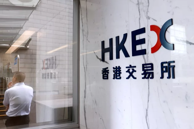 Lovehk__'s tweet photo. 「世紀大暴雨」突襲香港政府
多部門全力應對 
港交所全日暫停交易

 #Rainstorm #HongKong #ExtremeWeather 
learn more:https://t.co/NolDUe9Gbp https://t.co/38qdrKQ3V5