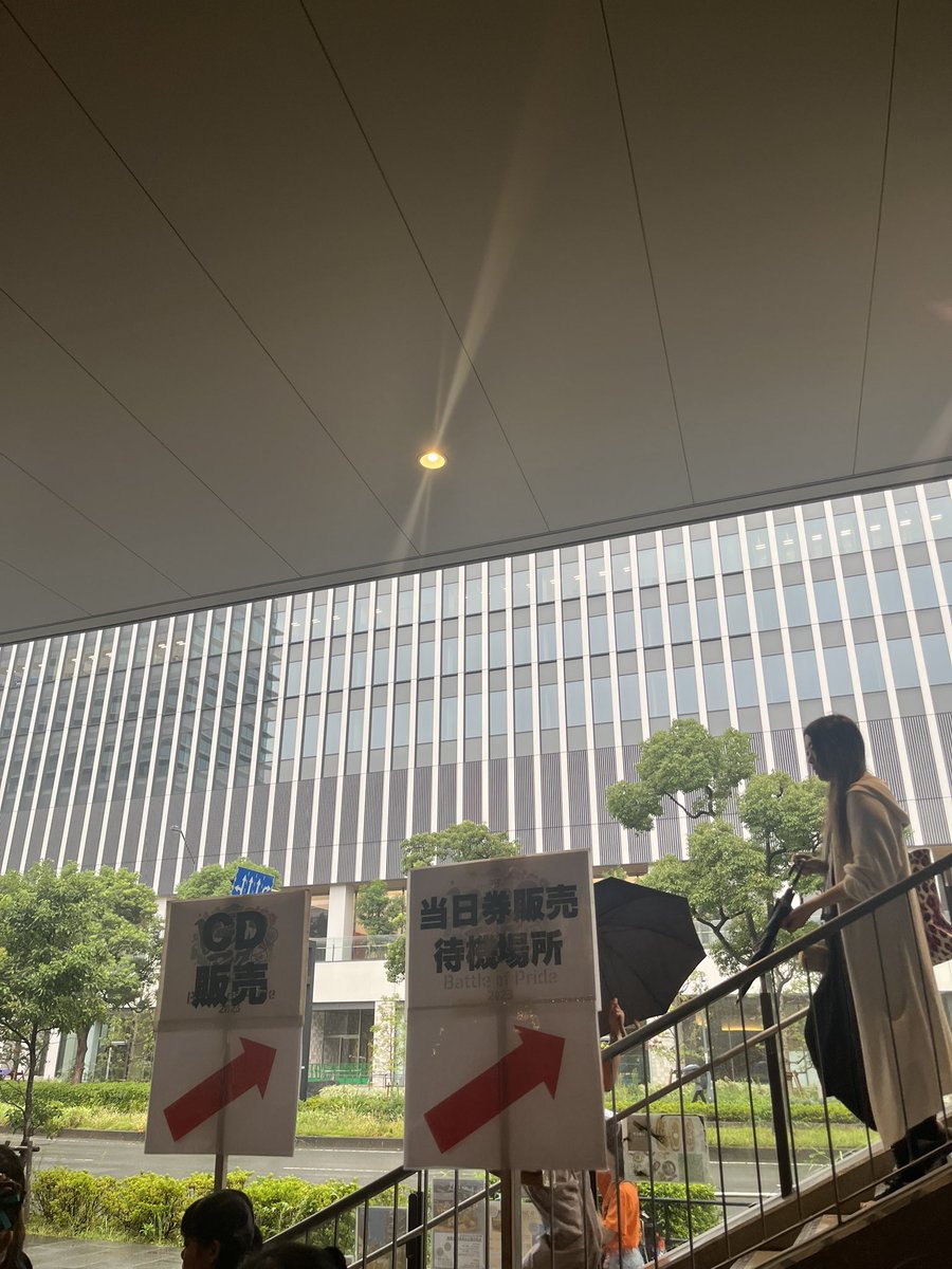 なる@取引 tweet media