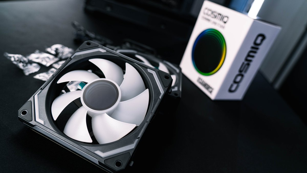 Asiahorse_PC's tweet photo. Simplicity & Style. Check out this stunning display of COSMIQ.
#gaming #gamingsetup #gamingpc #setup #setupinspiration #computer #pc #pcgaming101 #computer #custompc #custompcbuild #pcmodding #pcgamer #pcgaming #custombuiltpc #rgb #rgbpc #rgbfan #rgblights #pcmr #pcgamingsetup https://t.co/Ra0sNfvVTm