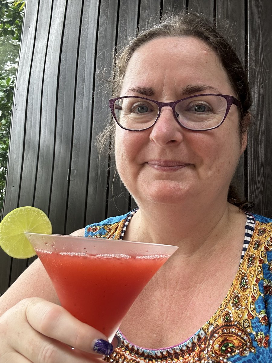 TCsarahbolton's tweet photo. I know I’m not on a cruise, but it had to be done! #SDFun #StrawberryDaiquiri https://t.co/ubrQ5SFK61