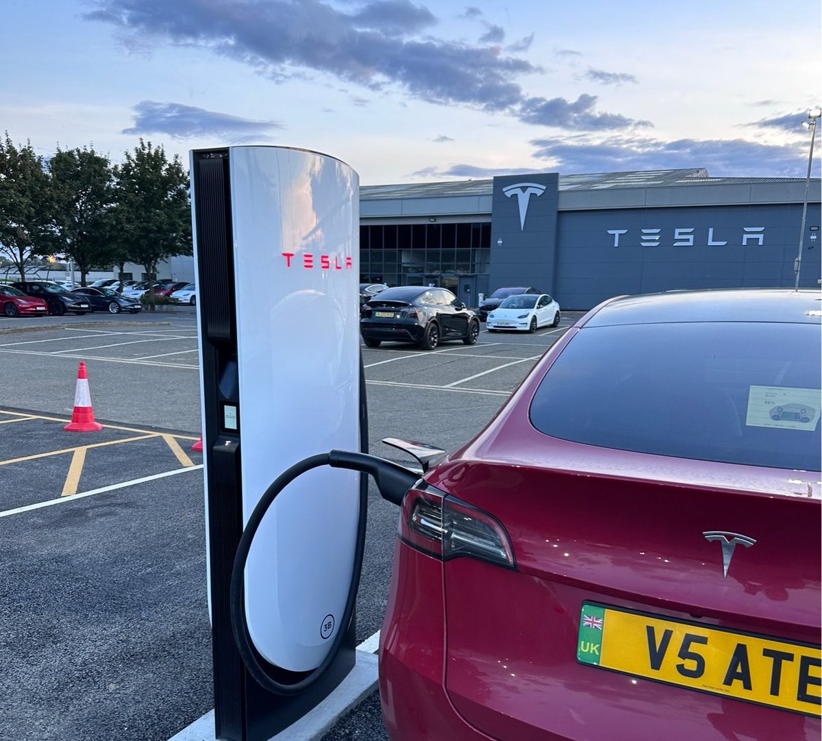 Tesla Owners UK 🇬🇧 tweet media