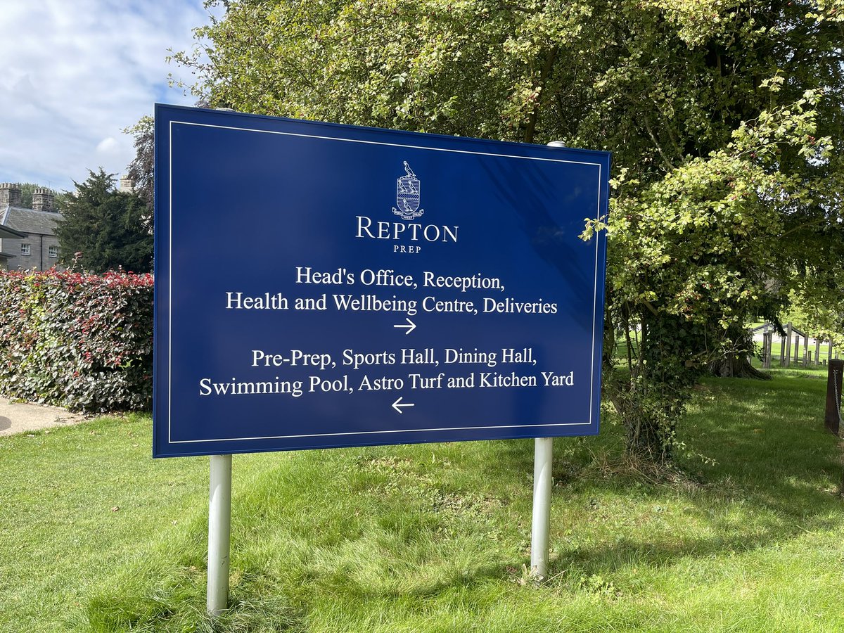 venturesigns's tweet image. A selection of signs made for Repton School and Prep. Aluminium panels &amp;amp; frames with powder coated finish. Print &amp;amp; cut graphics #educationalsigns #printandcut #attentiontodetails