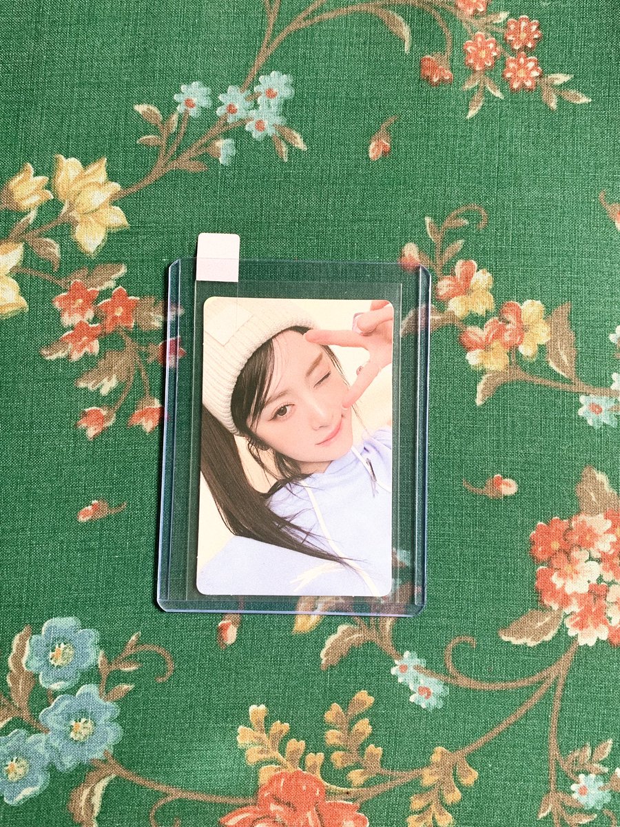 bleuwms's tweet photo. yj qr wink [dupe] ! 

thank u so much for securely packing the pc :D i love the freebies so much! thank u 💐

@yangleader_bns ˚ ༘ ೀ⋆｡˚ https://t.co/ZjPuvB2JkG