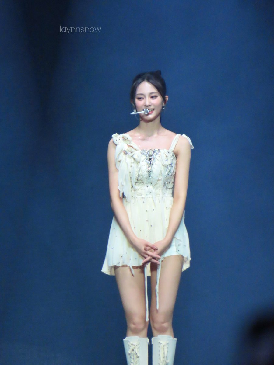laynnsnow's tweet photo. #쯔위 #TZUYU #TWICE  ❤️
2023.09.07
TWICE IN LONDON
#READYTOBE_IN_LONDON_D1
#TWICE_5TH_WORLD_TOUR #쯔위 https://t.co/C7ah3LVfDB