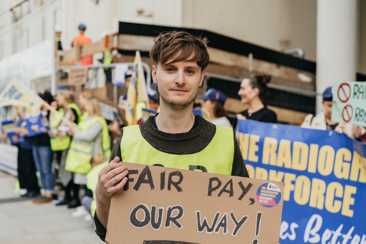 'The Government gives us no choice but to strike' 

The time to act is now. Our members will be on strike in Northern Ireland and England in Sep and Oct. Learn more: 

NI: ow.ly/B3Ex50PJ7Xy
England: ow.ly/bxmL50PJ7Yt

#respectradiography