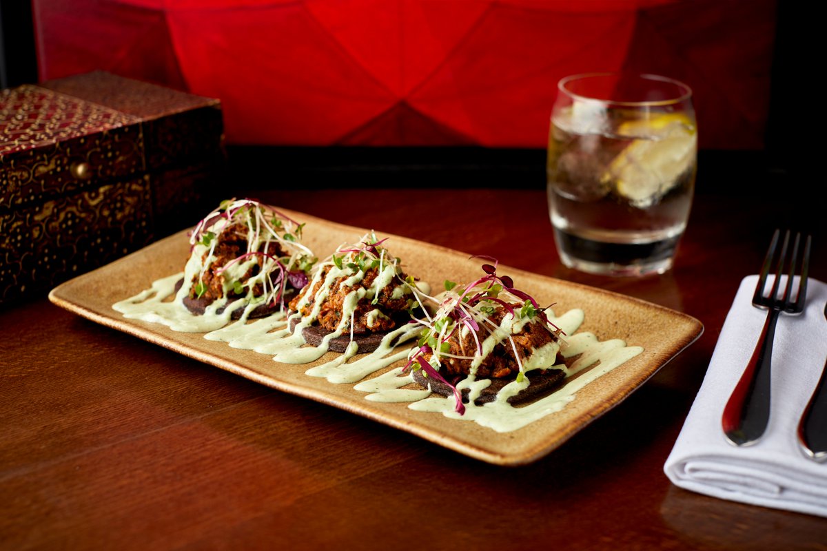 PureCooking's tweet image. Spice up your evening with our special dish! This delectable dish, served with garlic naan straws, will leave you craving more. 🍖🌶️ #Pureindiancooking #LambLovers #SpicyDelights #FlavorfulSensation