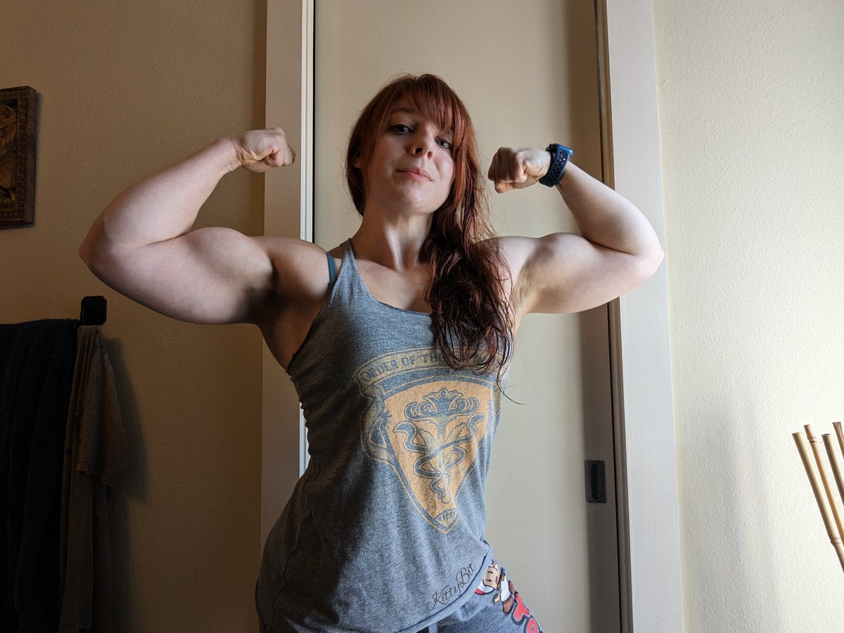 It's Flex Friday again! Let's see what makes ya proud, mooskles or otherwise