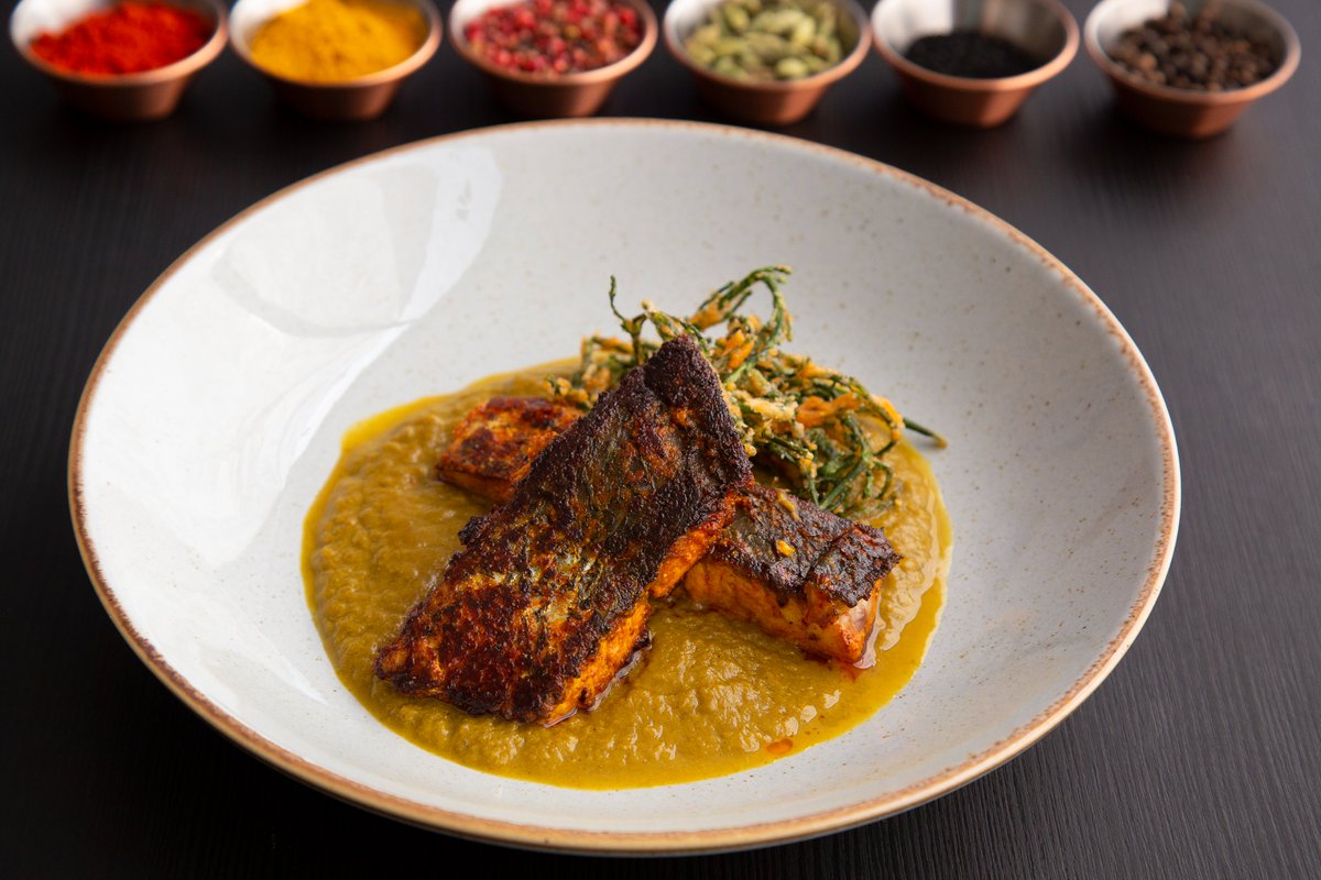 PureCooking's tweet image. Devon crab claw meat, ginger, green chili &amp;amp; kokum elevate this stonebass dish to sublime levels. A seafood lover's paradise! 🌊 #Pureindiancooking #StonebassDelight #SeafoodLove #FlavorfulCatch