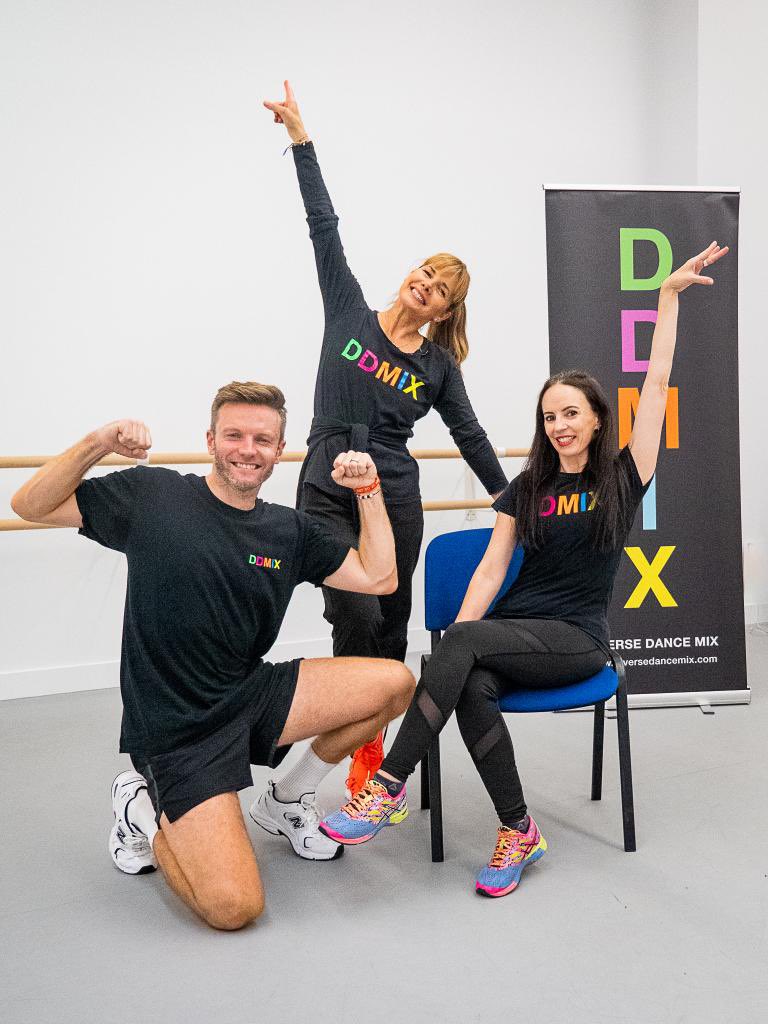Don’t miss out! Join me on #NationalFitnessDay LIVE from the stunning new @RADheadquarters and have fun getting active with DDMIX. Click the link to register your FREE place! Dx 🕺💃 ddmixforschools.com/celebrate-nati…
