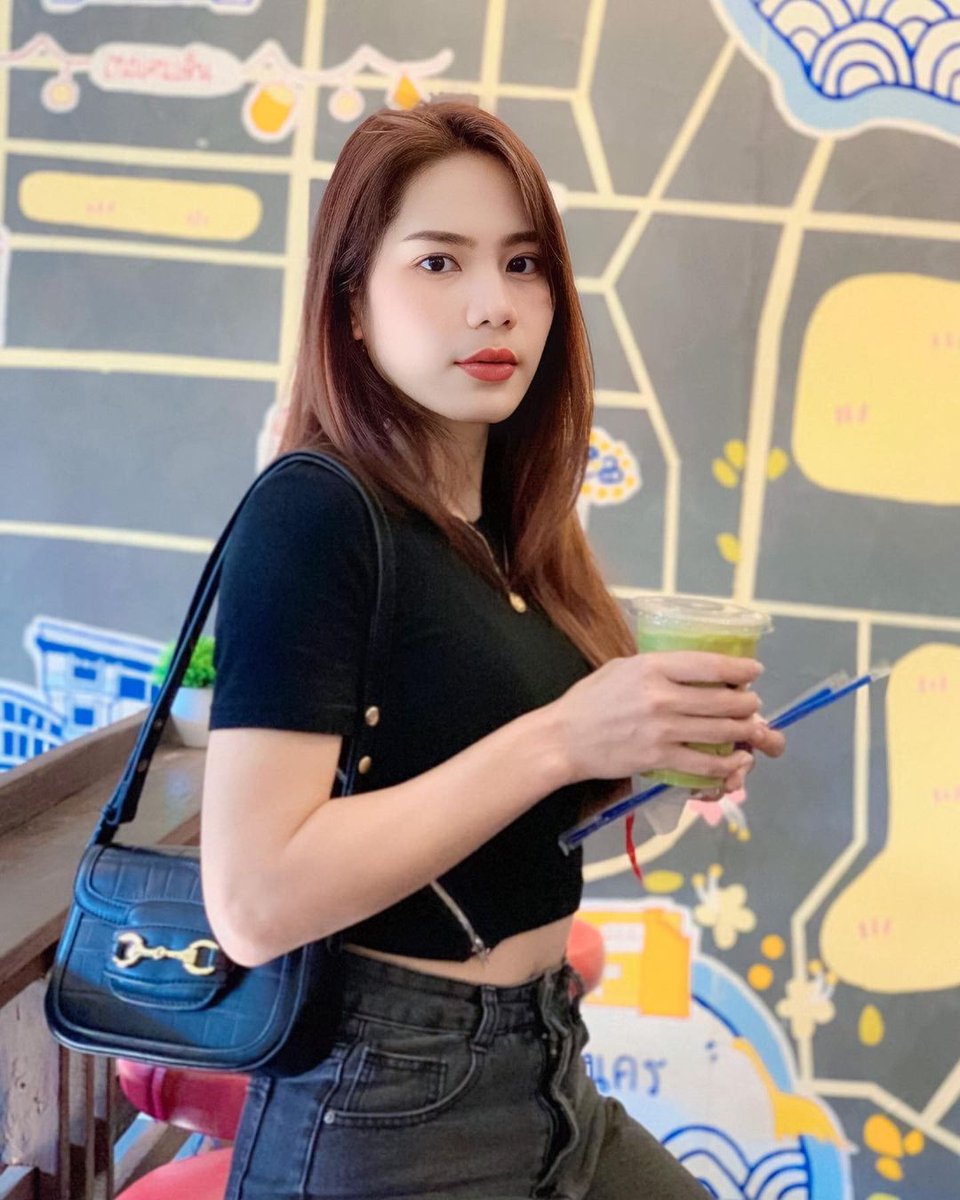 ความคิดถึงก็เหมือนดวงดาว เห็นเป็นครั้งคราว แต่ไม่เคยหายไป
#รีทวิตให้ด้วยน้า #ครู #อุบล