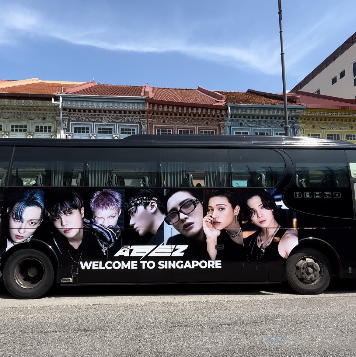 All aboard the ATEEZ SINGAPORE bus 🚌 Thank you, Joo Chiat! 👋🏼 If you didn’t manage to catch us, fret not, because we have one last final stop! 📍 DESTINATION: #TheFellowshipinSingapore 📸 Catch you tomorrow! #ATEEZinSG #ATEEZWantedInSEA