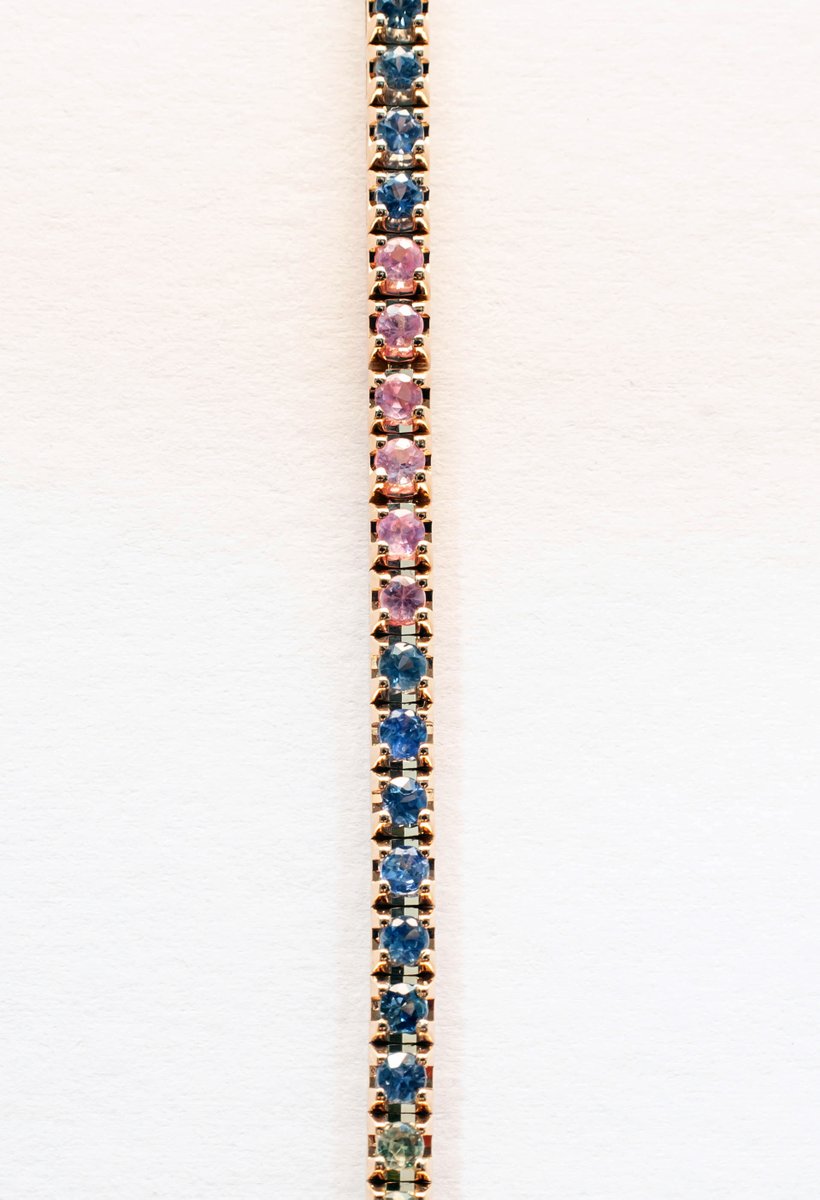 jordanjoyeros's tweet photo. Riviere de zafiros arcoiris.
#JordanJoyeros #diseñadores #Joyería #fabricantes #gemologos #pulsera #bracelet #riviere #PulseraTennis #oro #gold #zafiroazul #zafiroamarillo #zafiroverde #zafironaranja #diseñamosparati #wedesignforyou
https://t.co/xoyTZvEGUP https://t.co/ZfCp04XYx2