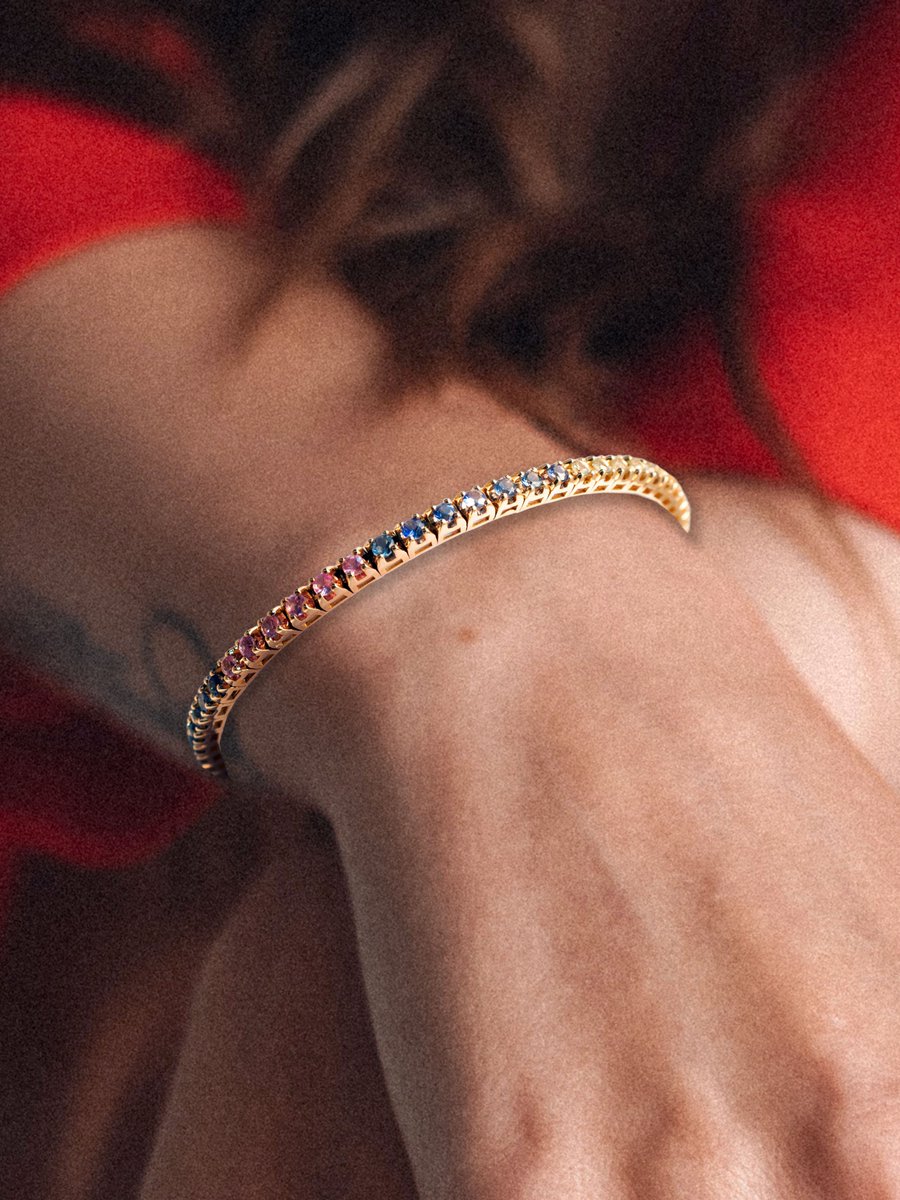 jordanjoyeros's tweet photo. Riviere de zafiros arcoiris.
#JordanJoyeros #diseñadores #Joyería #fabricantes #gemologos #pulsera #bracelet #riviere #PulseraTennis #oro #gold #zafiroazul #zafiroamarillo #zafiroverde #zafironaranja #diseñamosparati #wedesignforyou
https://t.co/xoyTZvEGUP https://t.co/ZfCp04XYx2