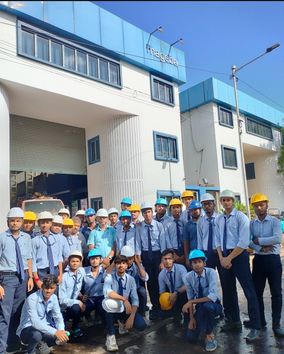 jisgroupindia's tweet photo. JIS School of Polytechnic believes that industrial study visits of its students enhances their practical exposure to industries they are studying & helps relate to real-world applications & gain industry insights.They visited @TataPower @larsentoubro & #Mageba Bridge Products https://t.co/fLygrHu894