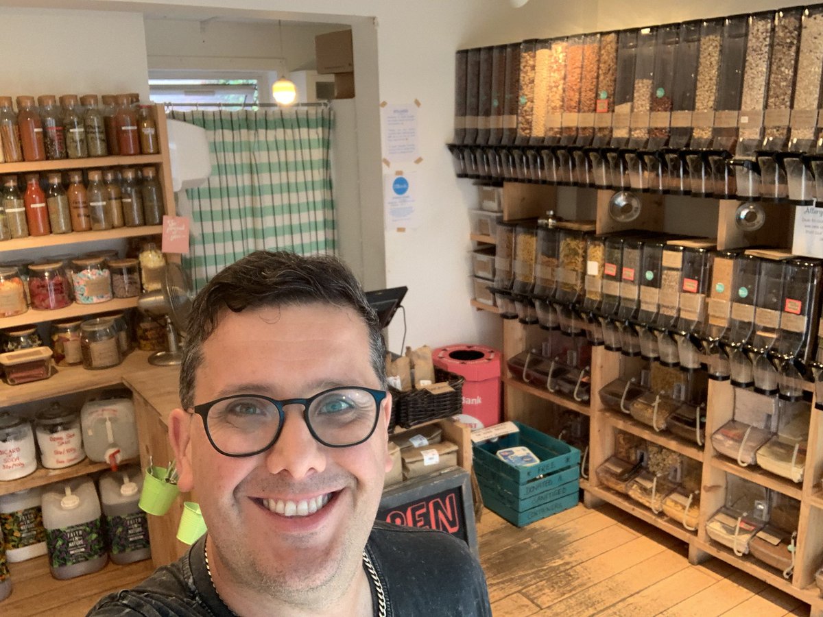 Start of our 9-3 on FRIDAYS AND SATURDAYS TODAY!! 😎☀️😎