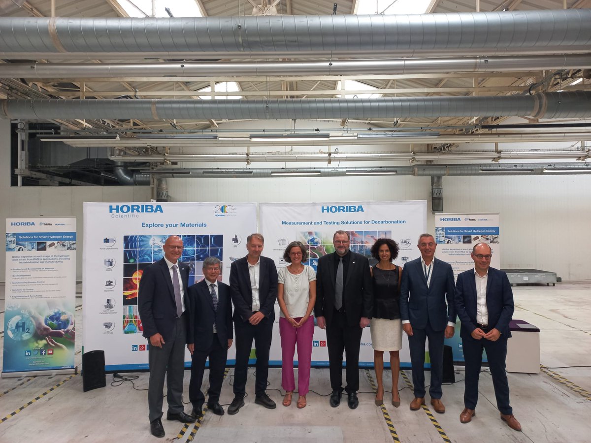 brunobernard_fr's tweet image. 👏 Grande fierté pour l'implantation d'#Horiba et l'inauguration de son Centre Européen d'Expertise en Hydrogène dans la Métropole de Lyon. 

Un travail coopératif de tous les acteurs du territoire pour concilier le développement économique, le dynamisme industriel et la