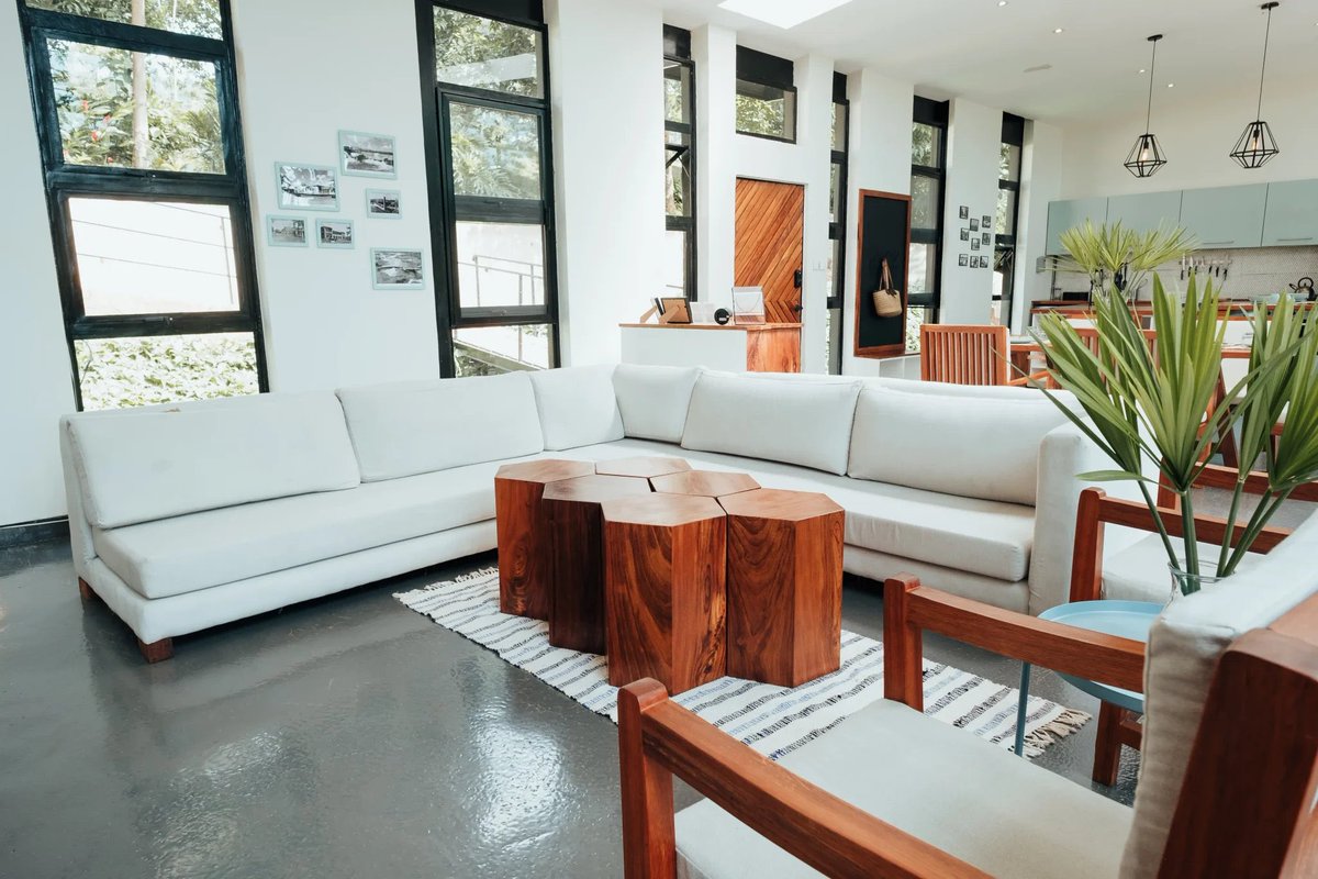 ErosTravelogue's tweet photo. Escape to the beautiful and peaceful River Bank Villa in Jinja.

2 double rooms &amp; hosts upto 4 pax. 
Self catering 

#ExploreUganda https://t.co/aa95YGLSFi