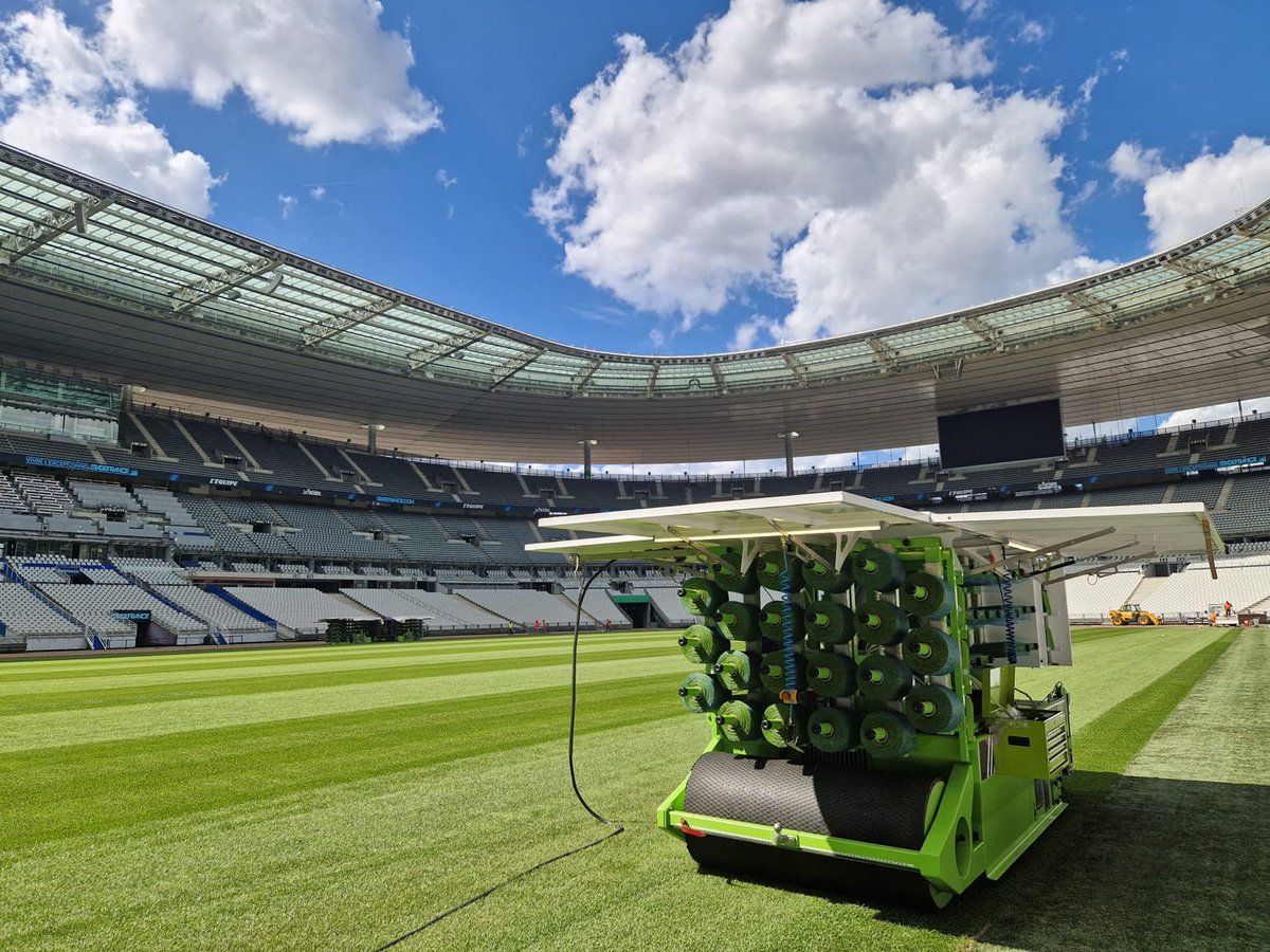 ireland_sis's tweet photo. Rugby World Cup:SIS Pitches completed the pitch for the final @ Stade de France!
Installation of a new natural grass pitch followed by SISGrass stitching provides the extra stability needed during major sporting events.
France V New Zealand open the RWC tonight @ Stade de France. https://t.co/1IW9wVPXCz