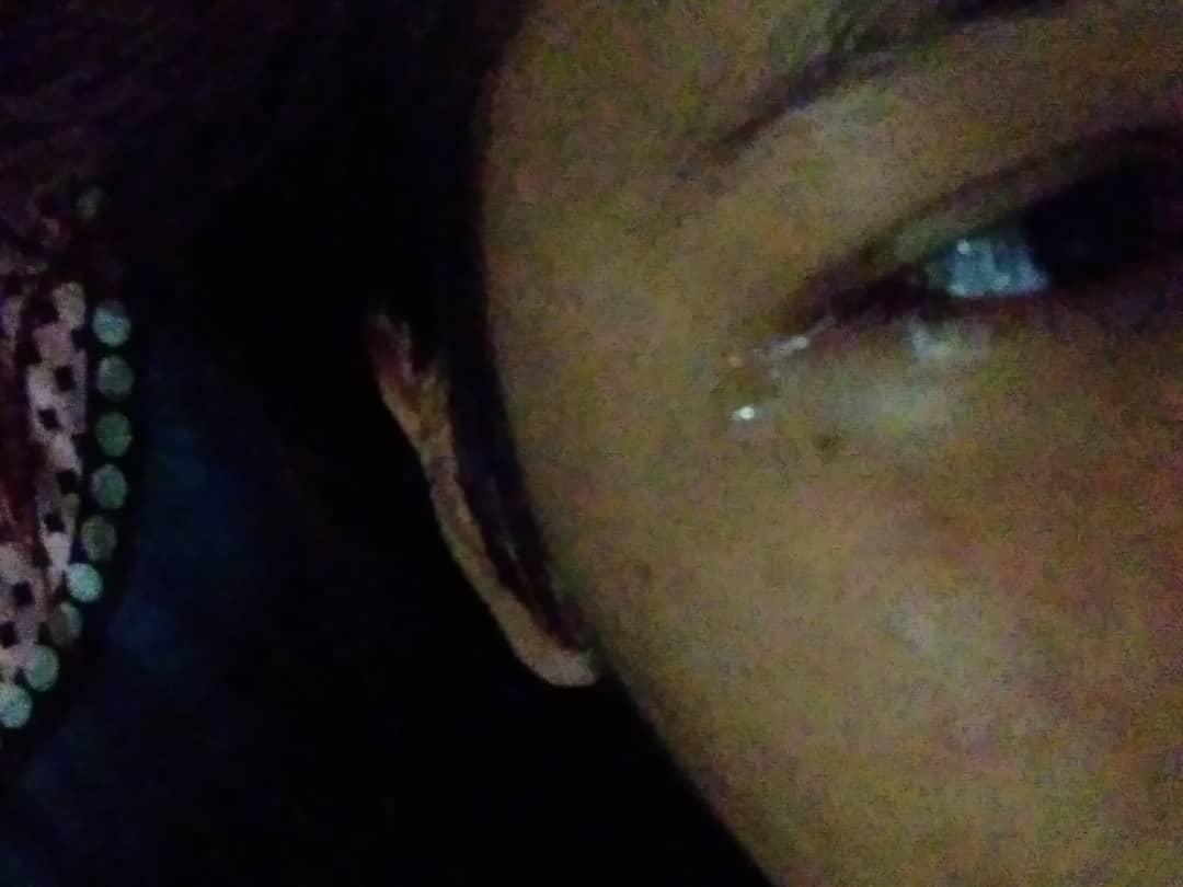 butterypuff's tweet photo. me whenever my man sleep early : https://t.co/eRg98B4zLA