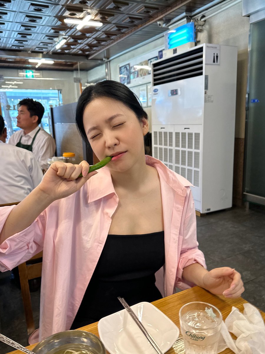 yerisexc's tweet photo. BAREFACED YERI https://t.co/9Kq37panlW