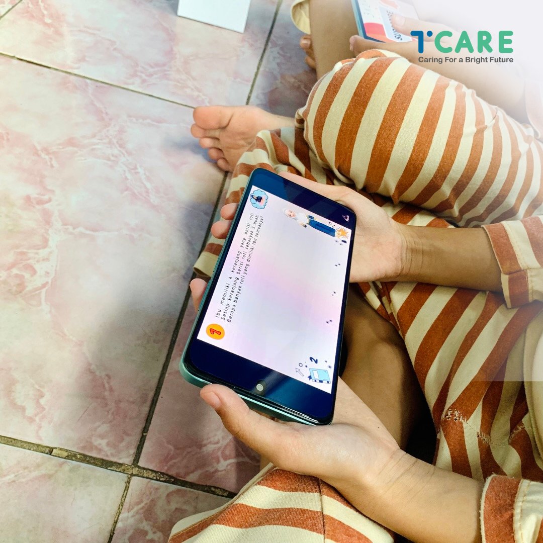 tcareid's tweet photo. https://t.co/HUG6CEOblh kembali menyalurkan handphone baru sebagai penunjang fasilitas pendidikan kepada 2 adik yatim binaan https://t.co/HUG6CEOblh.

Lindungi Hak Anak Indonesia!

#KolaborAksiTCARE https://t.co/pUTEClLaUm